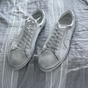 Oliver Cabell size 10 white shoe